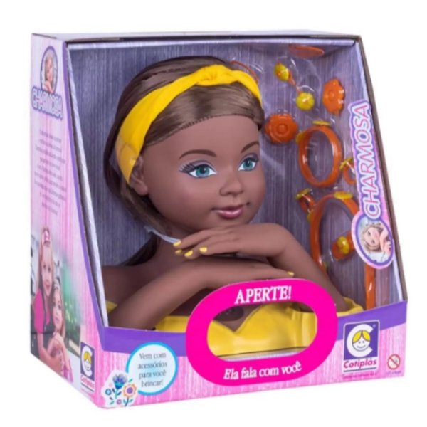 Menina Brincar Maquiadora E Cabeleireira Com Boneca Barbie