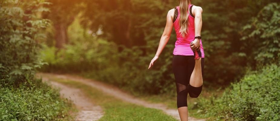 Correr ou caminhar: Qual é o melhor para quem quer perder barriga?
