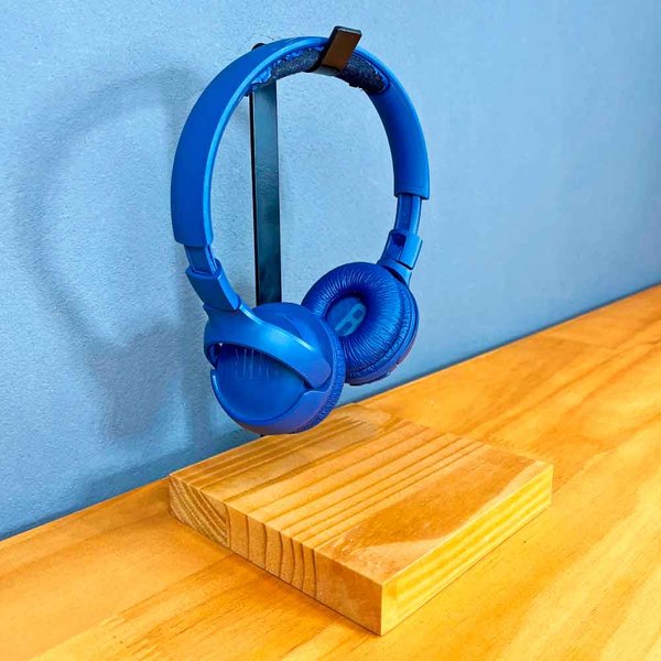 suporte para headset de mesa de ferro e madeira carvalho e preto 1 web