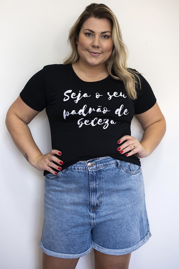 Camiseta Feminina Plus Size De Algodão Seja O Seu Padrão De Beleza