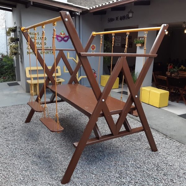 Mesa com Balanços Acoplados Mesa com Balanços Acoplados