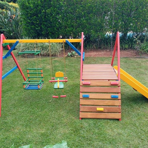 Mini Balanço com Escorregador Mini Balanço com Escorregador