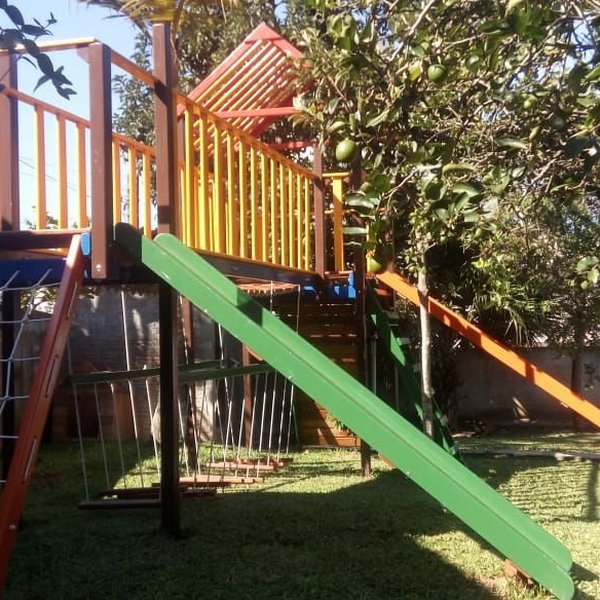 Parque de Torre Infantil com Ponte Pênsil Parque de Torre Infantil com Ponte Pênsil