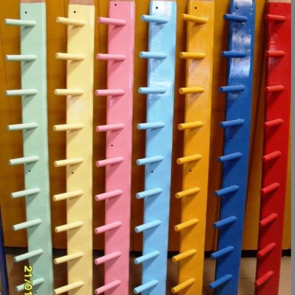 Cabideiro para 10 Mochilas Lápis Cabideiro para 10 Mochilas Lápis