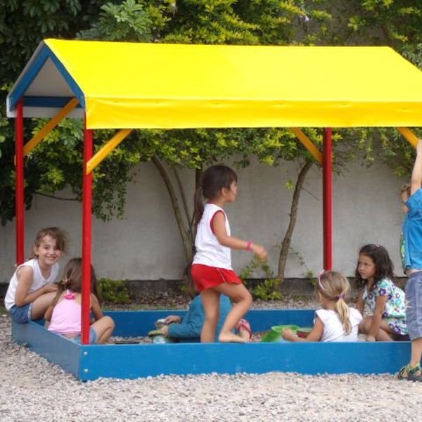Caixa de Areia com Cobertura Caixa de Areia com Cobertura