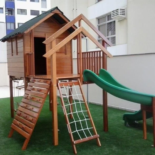 Casinha de Criança Suspensa 1,50x3,00m Casinha de Criança Suspensa 1,50x3,00m
