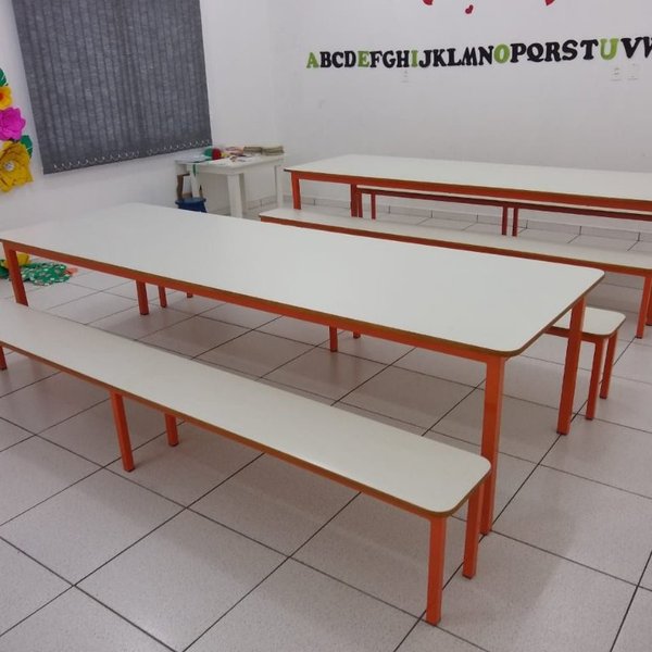 Conjunto de Mesa com Dois Bancos p/Refeitório Infantil 2,70m Conjunto de Mesa com Dois Bancos p/Refeitório Infantil 2,70m