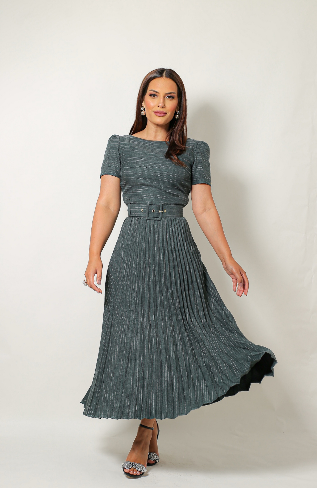 Vestido Maxi Midi Alfaiataria Plissado com Cinto 