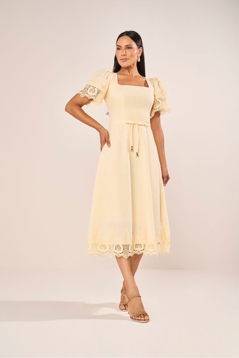 Vestido Midi Evasê Amarelo com Guipir