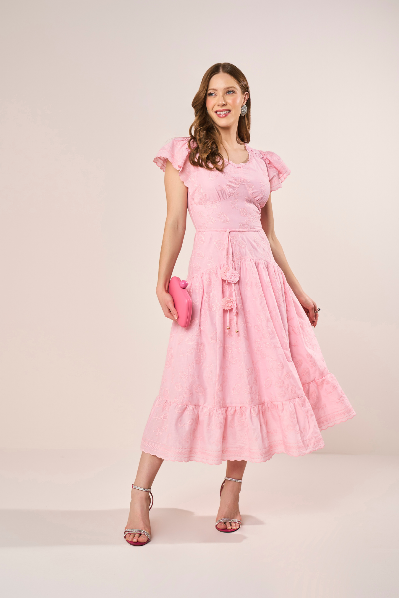 Vestido Midi Rosa Laise Guipir & Flores 3D – Evasê Sofisticado  