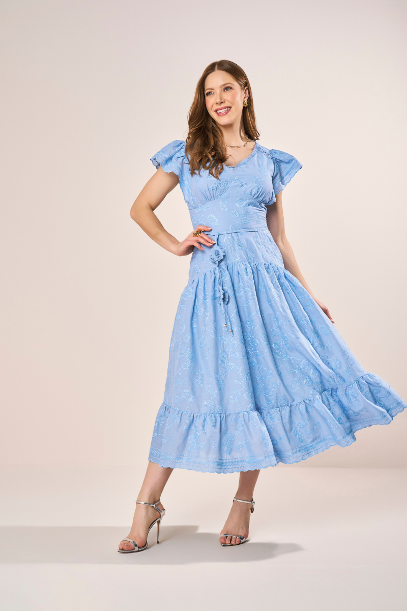Vestido Midi Azul em Laise com Guipir e Flores 3D