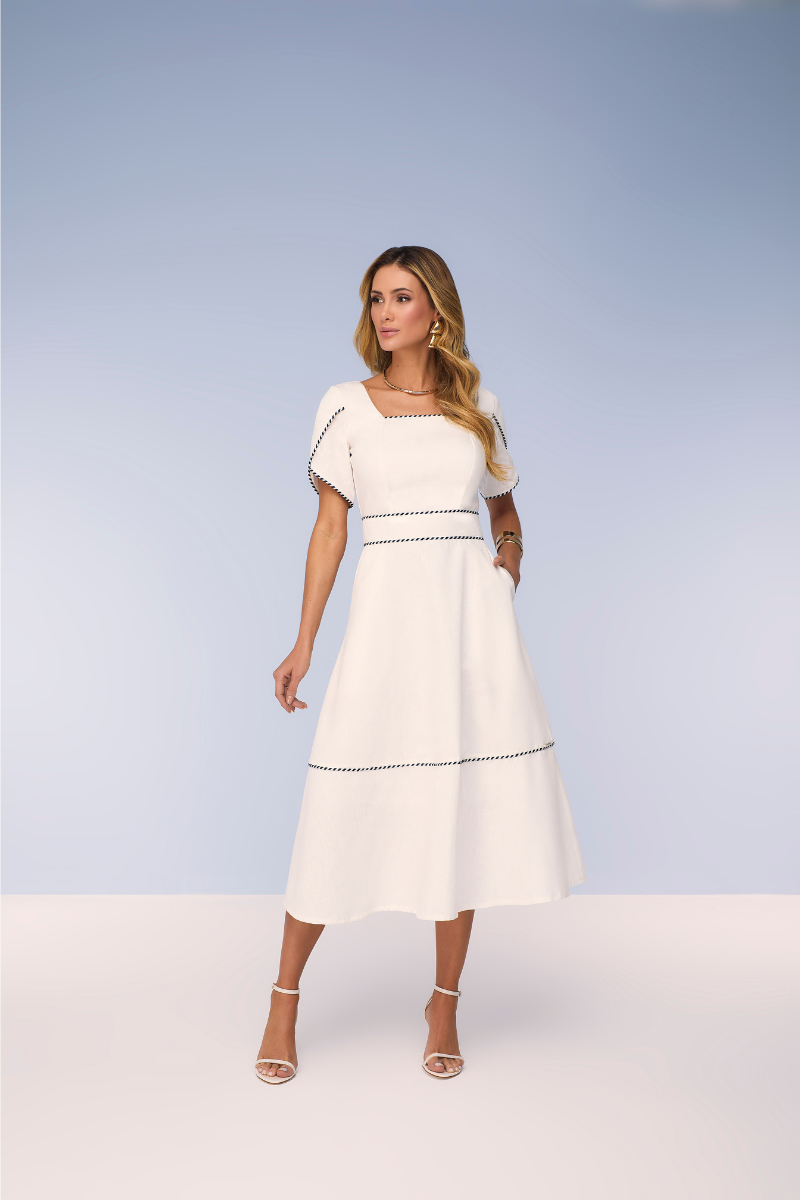Vestido Midi Godê Off-White com Vivo Contrastante