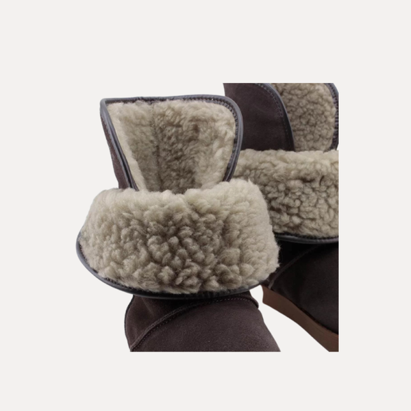 Bota cravo cheap e canela peluciada