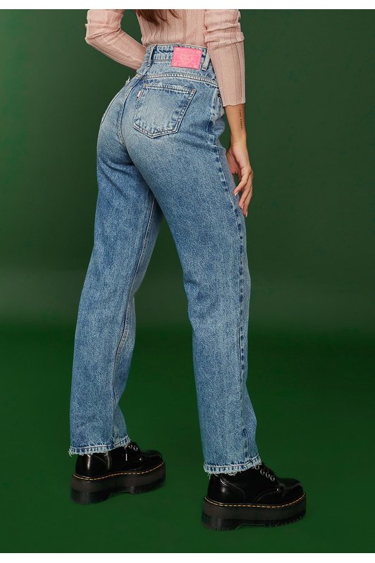 calça jeans com lindos detalhes rasgadinhos (2037)