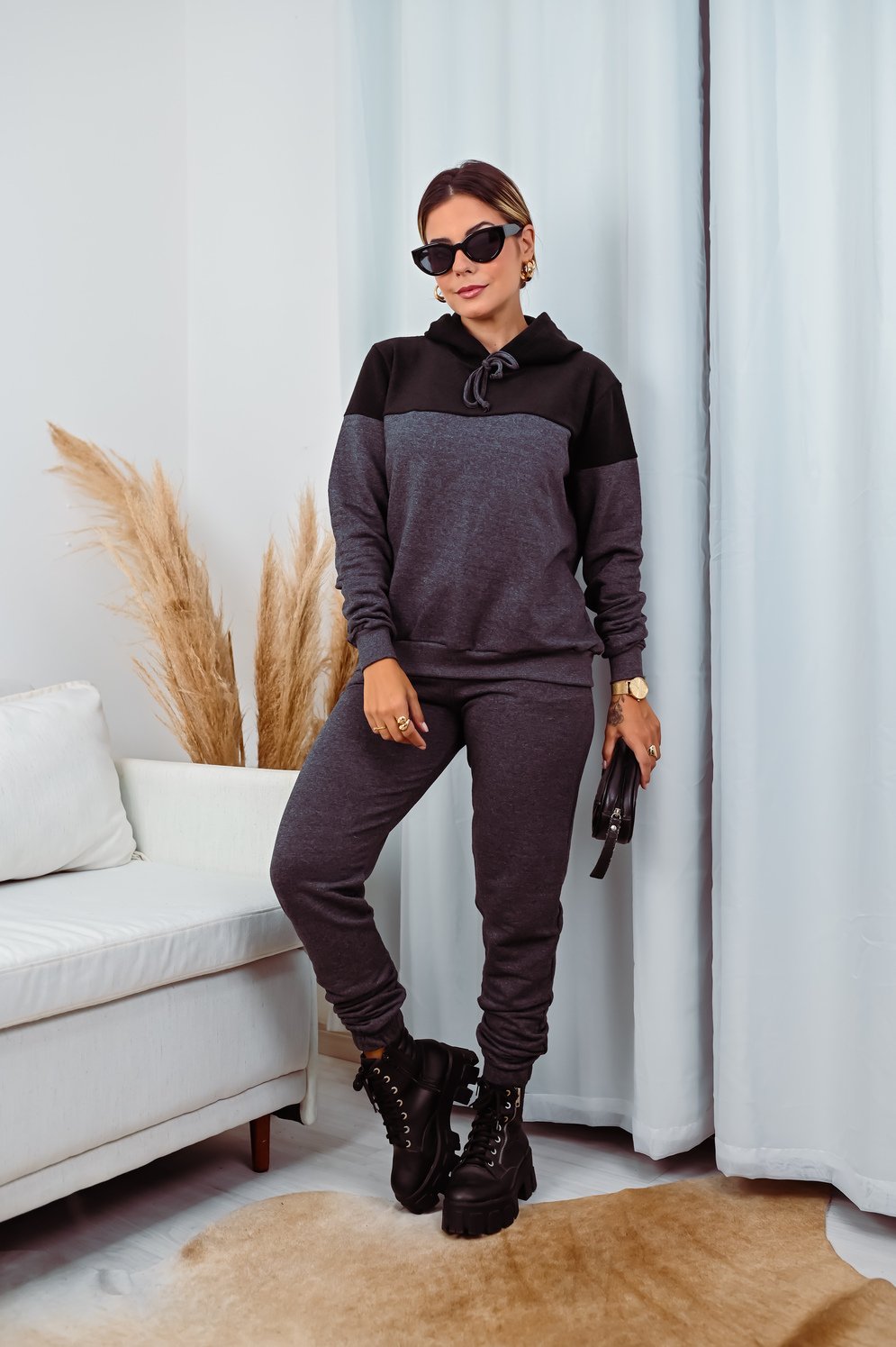 Conjunto Moleton Jeans com Plush Buclê Feminino Nanda Preto