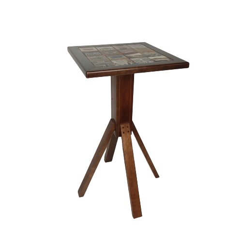 mesa bistro madebraz de madeira com detalhe em azulejo removebg preview