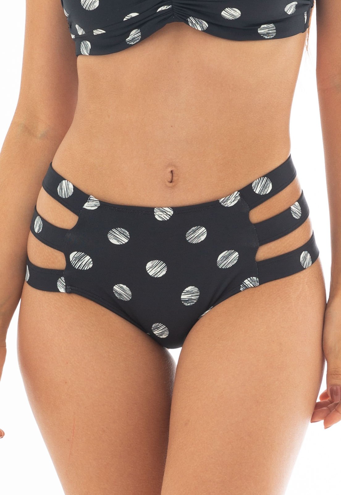 Calcinha Hot Pants Com Lateral Vazada Bolas Calcinha Hot Pants Com Lateral Vazada Bolas