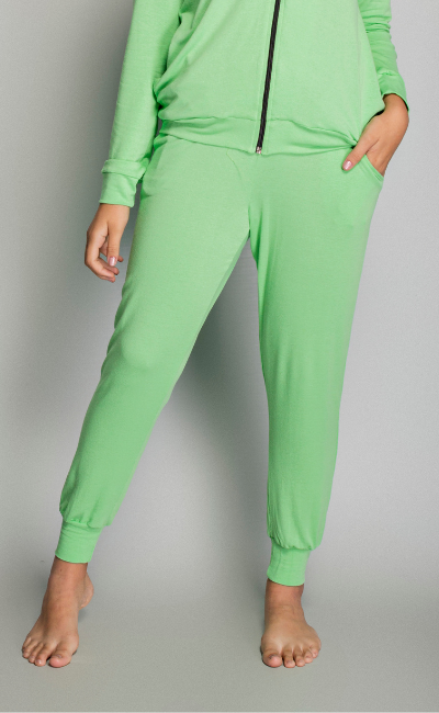 Calça de Moletinho Fininho com Elástico no Cós Cor Verde Calça de Moletinho Fininho com Elástico no Cós Cor Verde