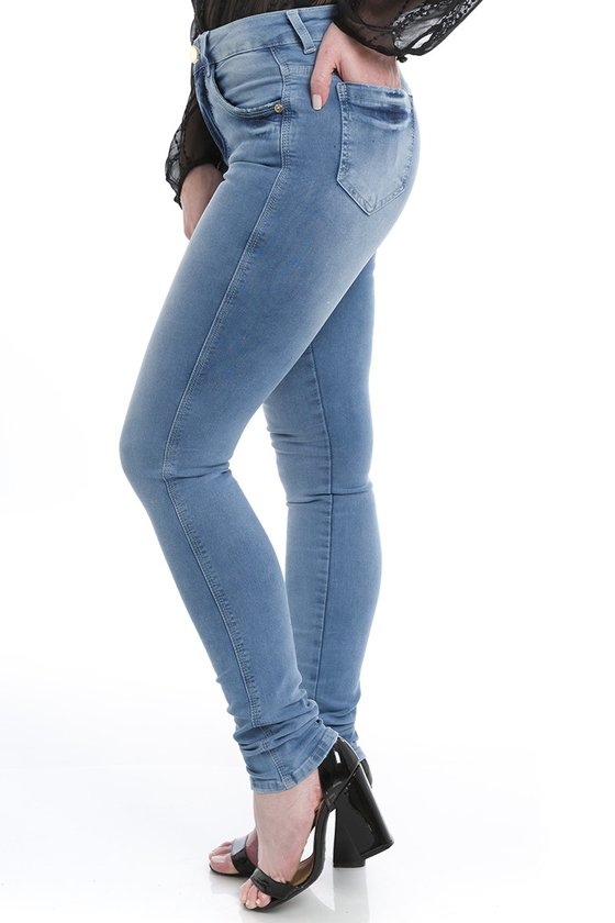 Calça Feminina: Jeans, Skinny, Pantalona e mais