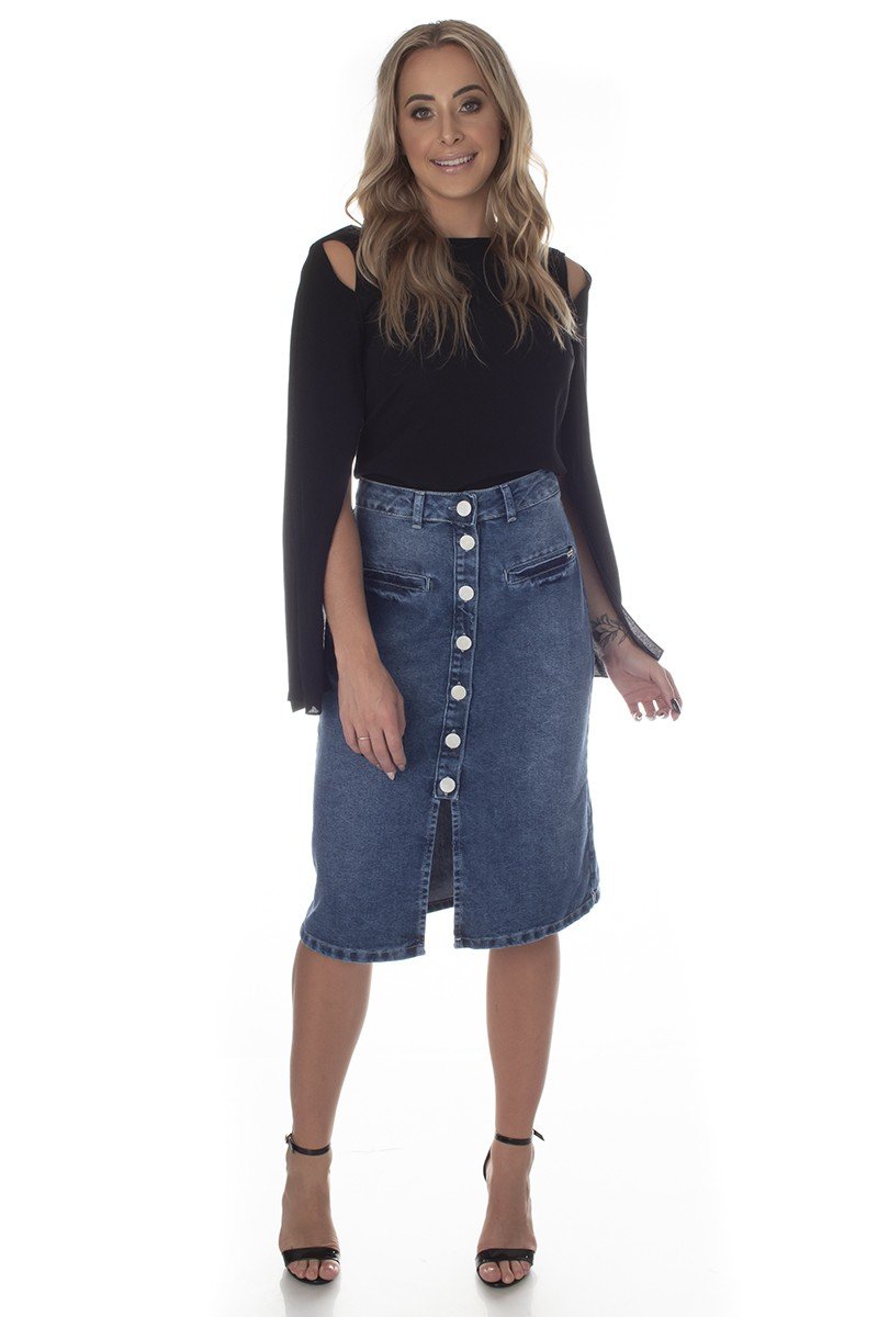 Saia jeans com botao na hot sale frente midi