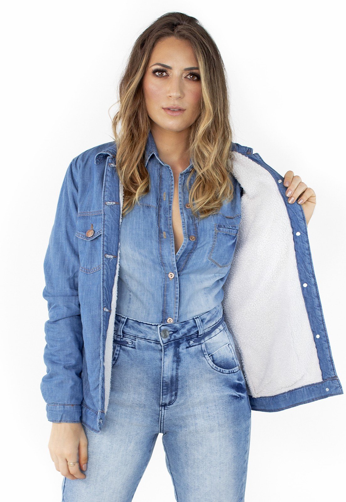 Jaqueta jeans feminina hot sale forrada com pelo