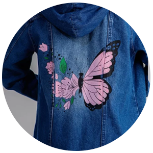 jaqueta over jeans estampa borboleta