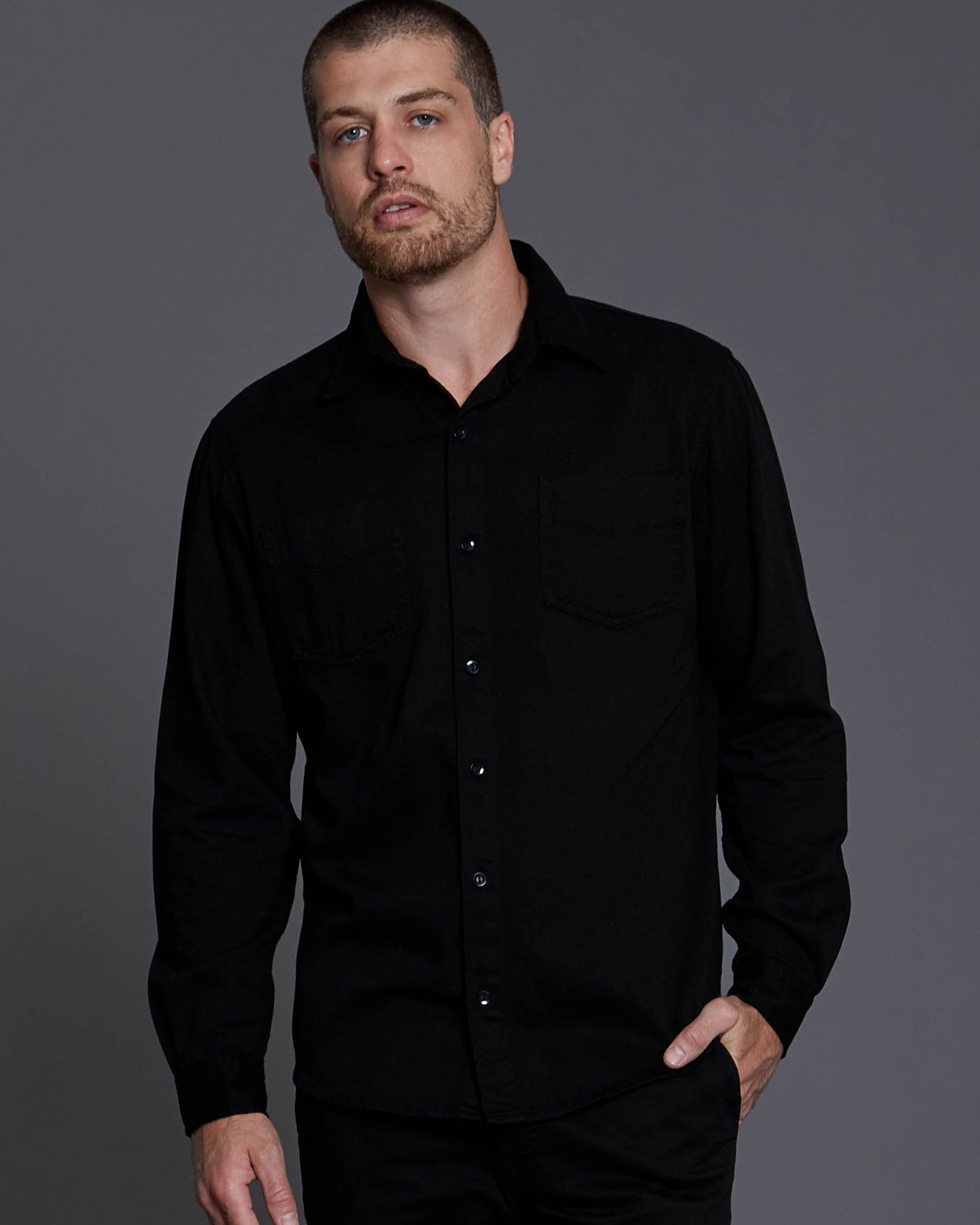 THUMB-camisa-versatile-_-preto-01