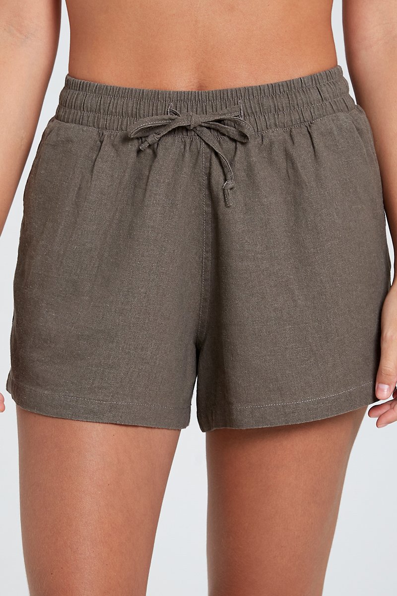 shortslinhochumbo meiocorpo