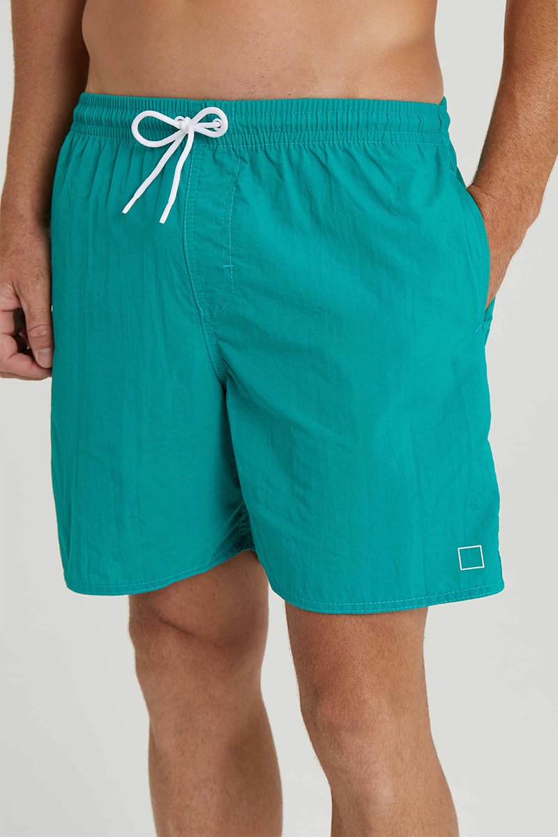 08 shorts poliamida verde