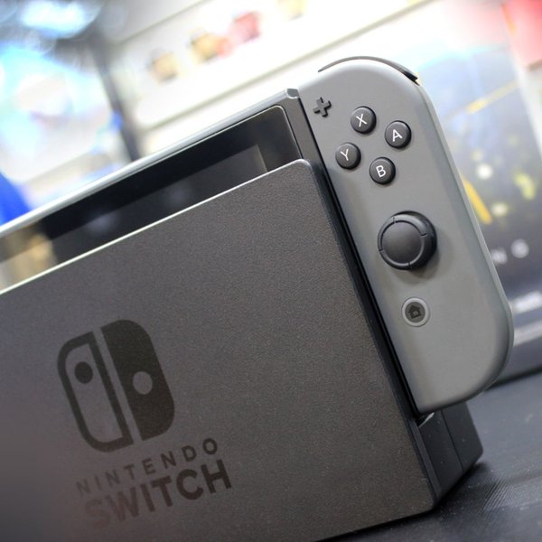 Console Nintendo Switch Nova Geração 32GB Preto - Brasil Games