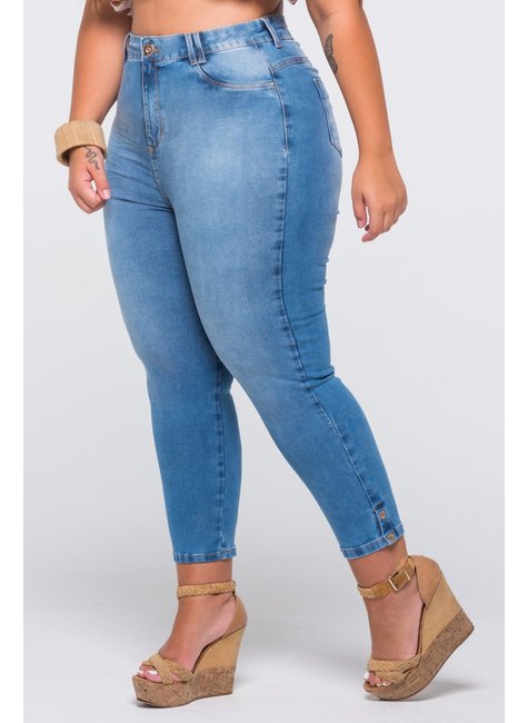 calca-jeans-cropped-com-botoes-na-barra-10838-3940