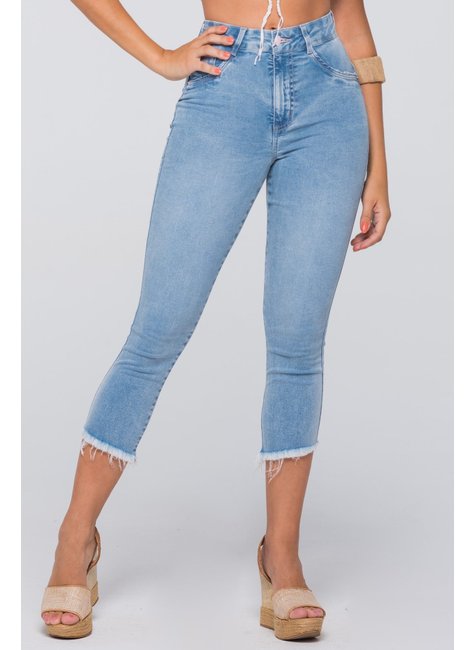 calca-jeans-cropped-hot-pants-destroyed-10841-3925