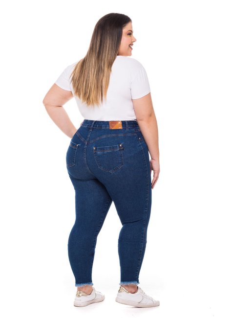 Calça Flare Jeans com Barra Desfeita Curve & Plus Size - Cor: Azul