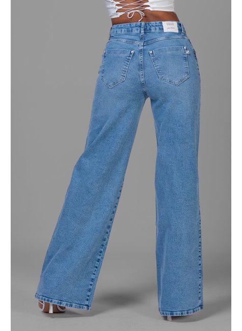 05 calca jeans wide leg com aplicacao de strass