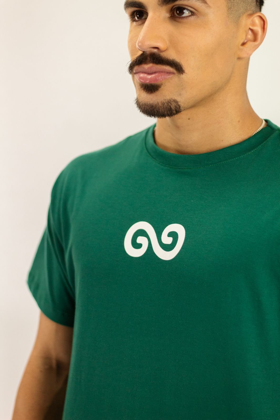 camiseta moda sustentavel verde unissex gnine 1
