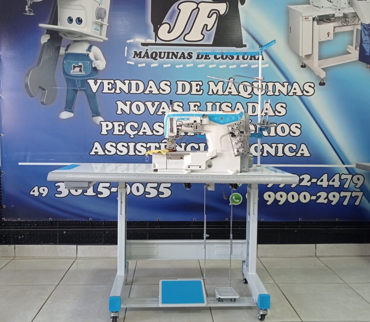 Maquina de Costura Galoneira Industrial Direct Driver Jack W4