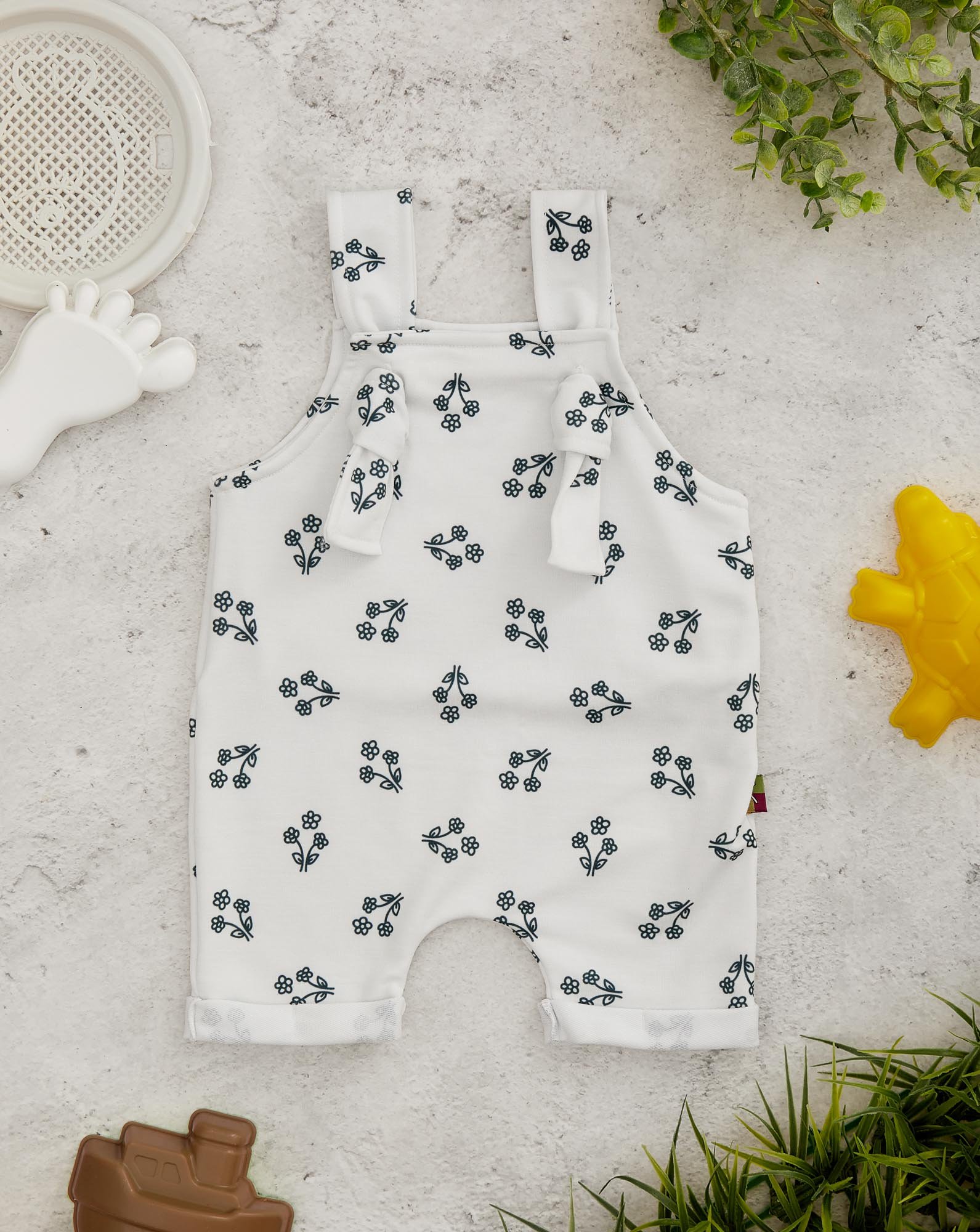 Jardineira roupa discount