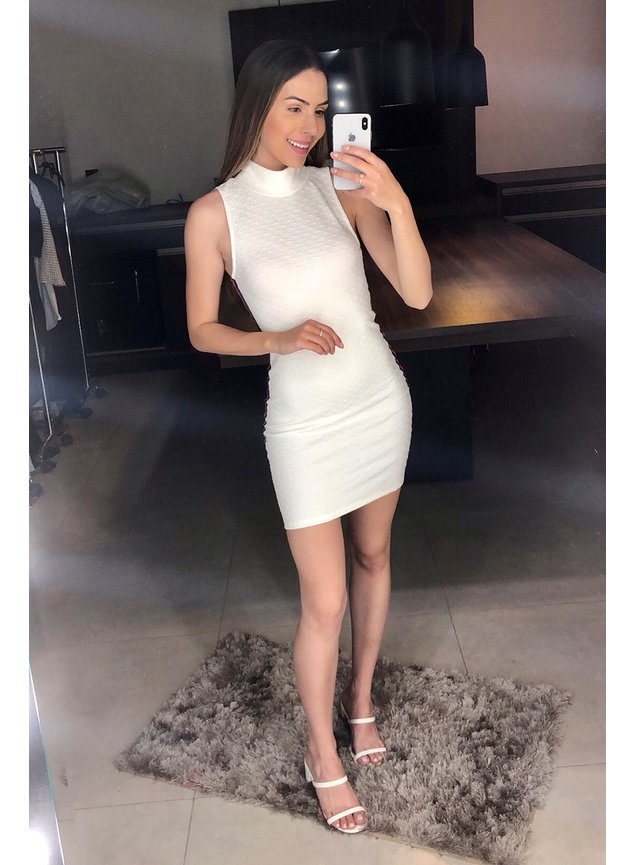 vestido curto de malha texturizada branco off 2