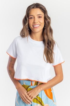 blusa cropped com detalhes cadarco branca