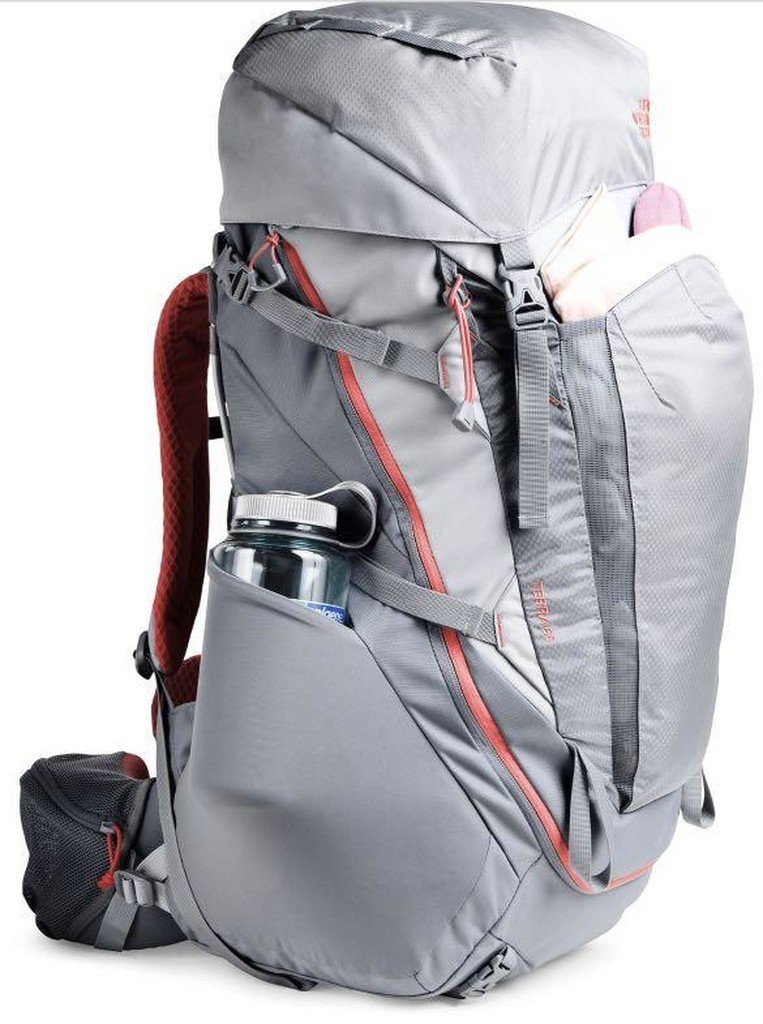 The north store face terra 55l