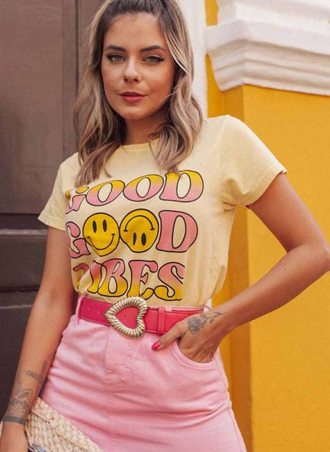 T-shirt Feminina Good Vibes Amarela T-shirt Feminina Good Vibes Amarela