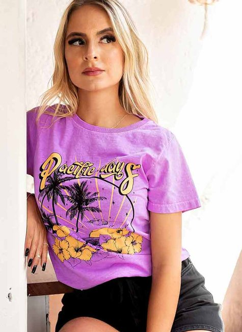 T-shirt Feminina Pacific Days Roxa T-shirt Feminina Pacific Days Roxa