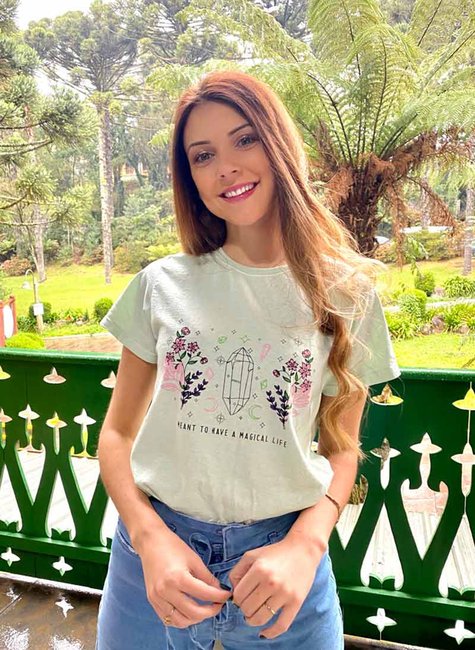 T-shirt Feminina Magical Life Verde T-shirt Feminina Magical Life Verde