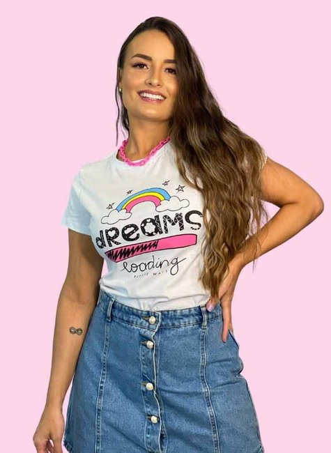 T-shirt Feminina Dreams Branca T-shirt Feminina Dreams Branca