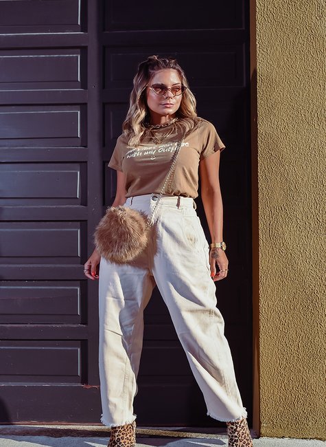 T-shirt Feminina Bad Vibes Marrom T-shirt Feminina Bad Vibes Marrom