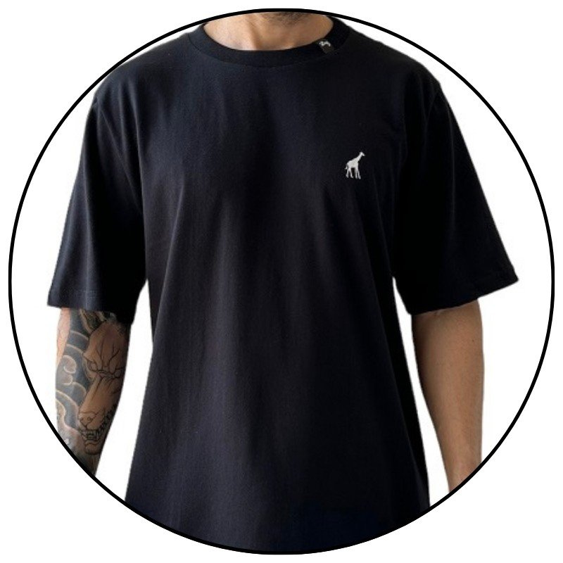 camiseta masculina lrg 47 girafa preta descricao 2