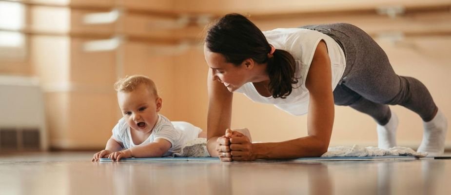 Guia do treino pós-parto: Tudo sobre musculação no puerpério.