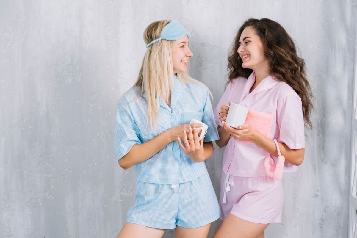 Pijama curto: Conheça os motivos para usar um short doll - Mania Pijamas