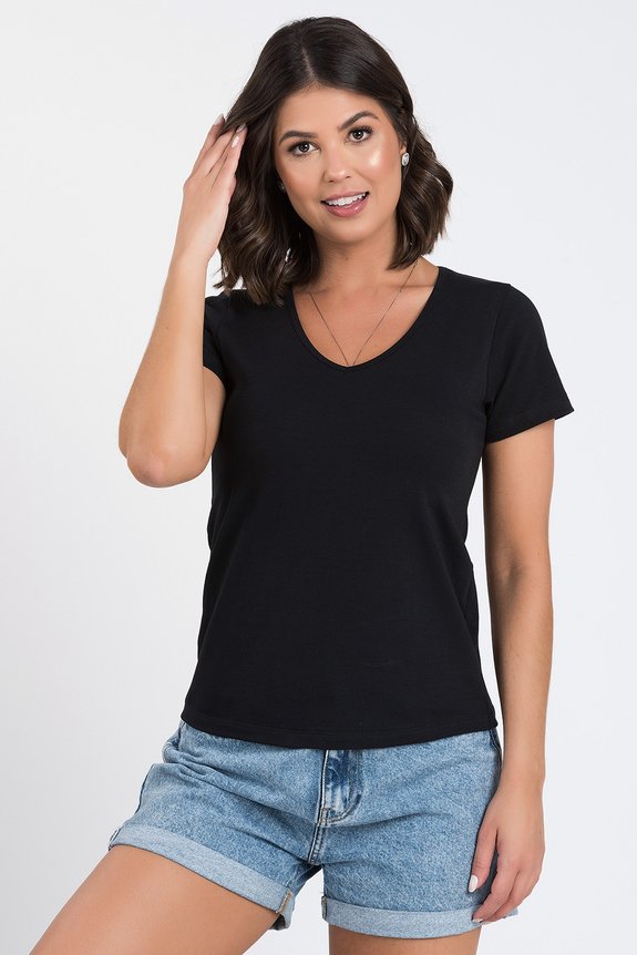 Blusa preta com gola V e mangas curtinhas Blusa preta com gola V e mangas curtinhas