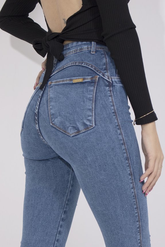 Calça Jeans Feminina Skinny Desfiada Hot Pants Calça Jeans Feminina Skinny Desfiada Hot Pants